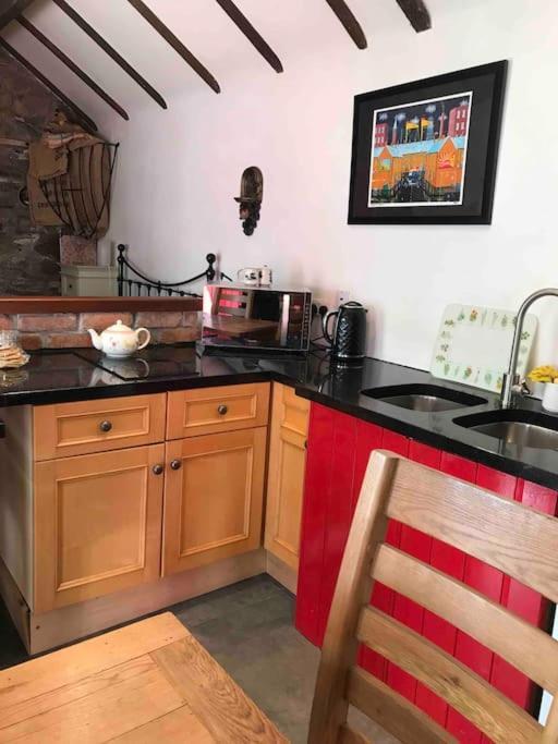 Stone Wall Cottage Castlewellan Buitenkant foto
